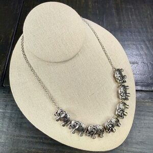 VTG Elephant Charm Necklace Silver Tone Boho Safari Approx 18” + 3” Extender